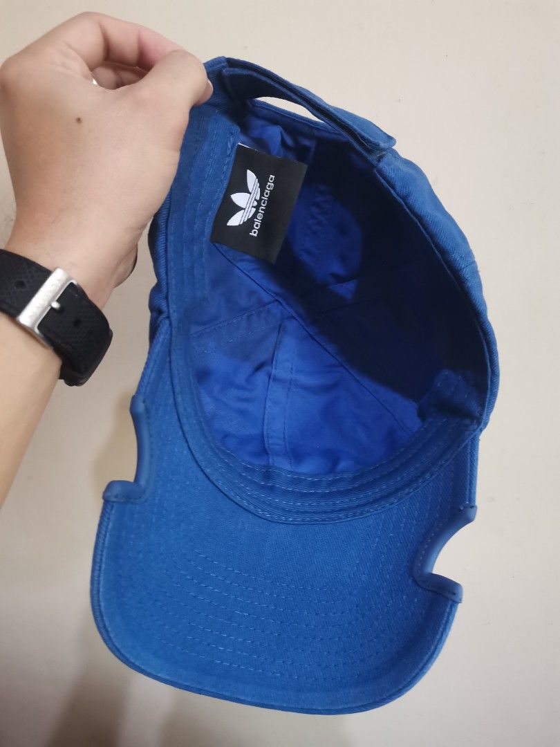 Adidas x balenciaga ( off) (Category: Caps & Hats) located in Davao. Submitted by marcio17 (Listing ID 1440579325, Image 3). Description: Very good condition Off not legit 500 freeshipping only.