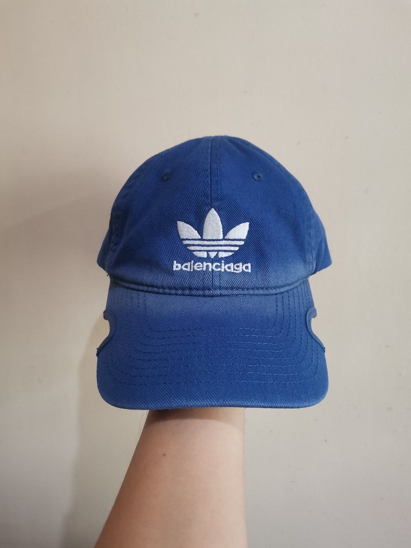 Adidas x balenciaga ( off) (Category: Caps & Hats) located in Davao. Submitted by marcio17 (Listing ID 1440579325, Image 1). Description: Very good condition Off not legit 500 freeshipping only.