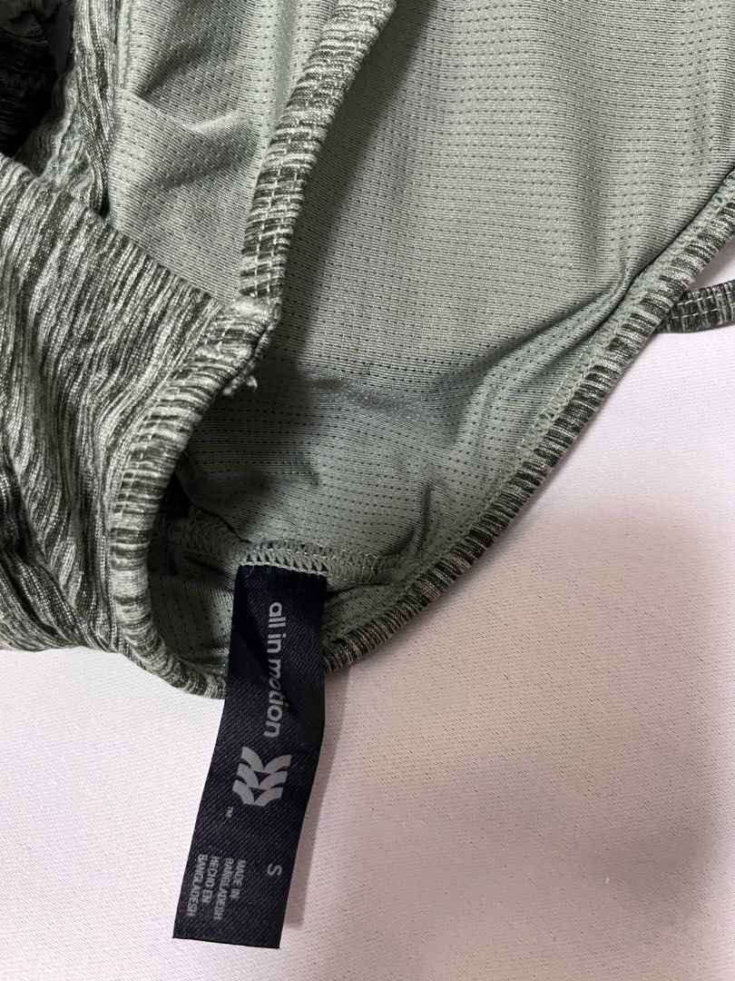 ALL IN MOTION Sports Bra (Category: Activewear) located in Taguig. Submitted by vm.co (Listing ID 1440673696, Image 3). Description: Spaghetti strap style with crisscross back for that comfy & sporty look Perfect for running, gym, yoga & everyday fitness wear 🌿 Soft, stretchy, and super flattering on body ✨.