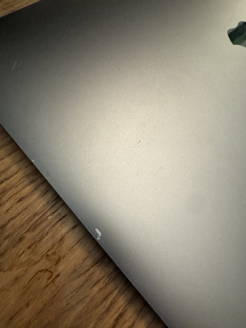 Apple MacBook Air467395806475079682