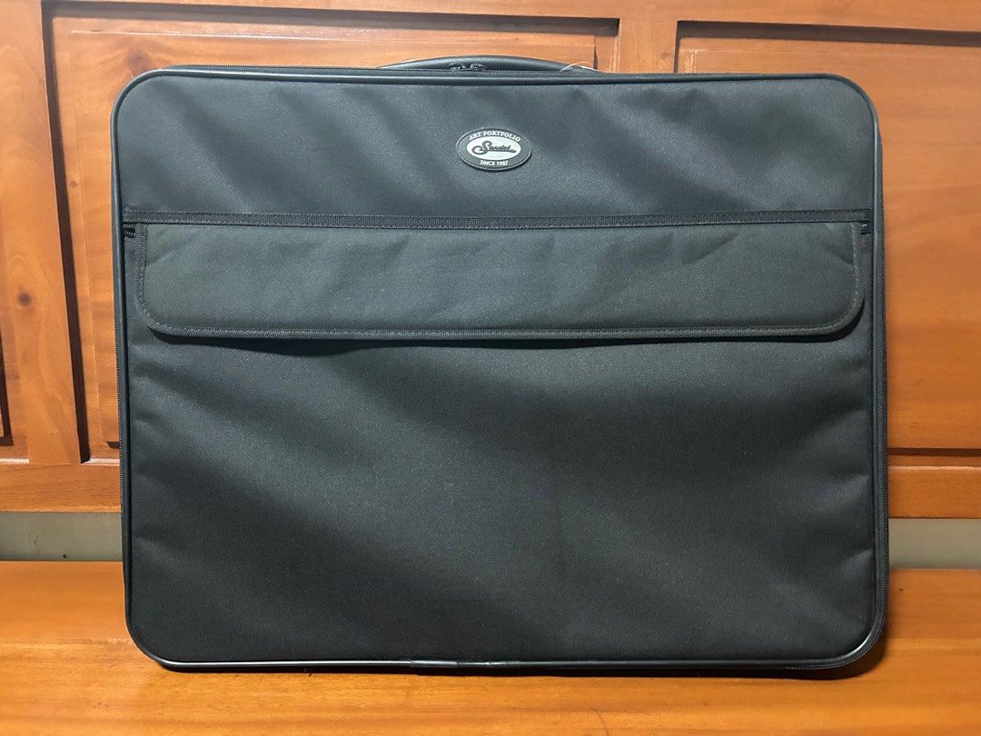 Art Portfolio Sandol Black Bag (Category: Briefcases) located in Quezon City. Submitted by jjsurplus_23 (Listing ID 1440631496, Image 1). Description: .