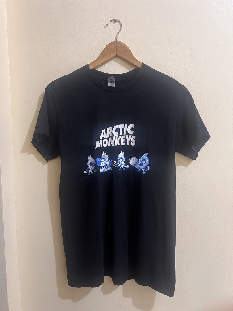 Artic Monkeys (Category: Tshirts & Polo Shirts ) located in Makati City. Submitted by renkill (Listing ID 1440597232, Image 1). Description: 17.5x27 Excellent condition .
