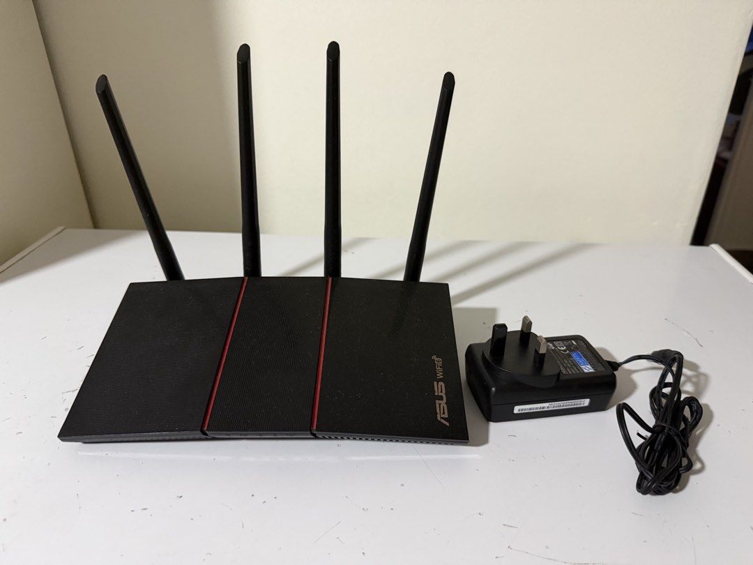 ASUS WiFi Router with Power Adapter467788945624944640