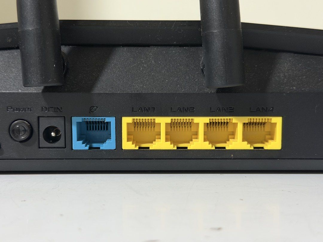 ASUS WiFi Router with Power Adapter467788945624944641