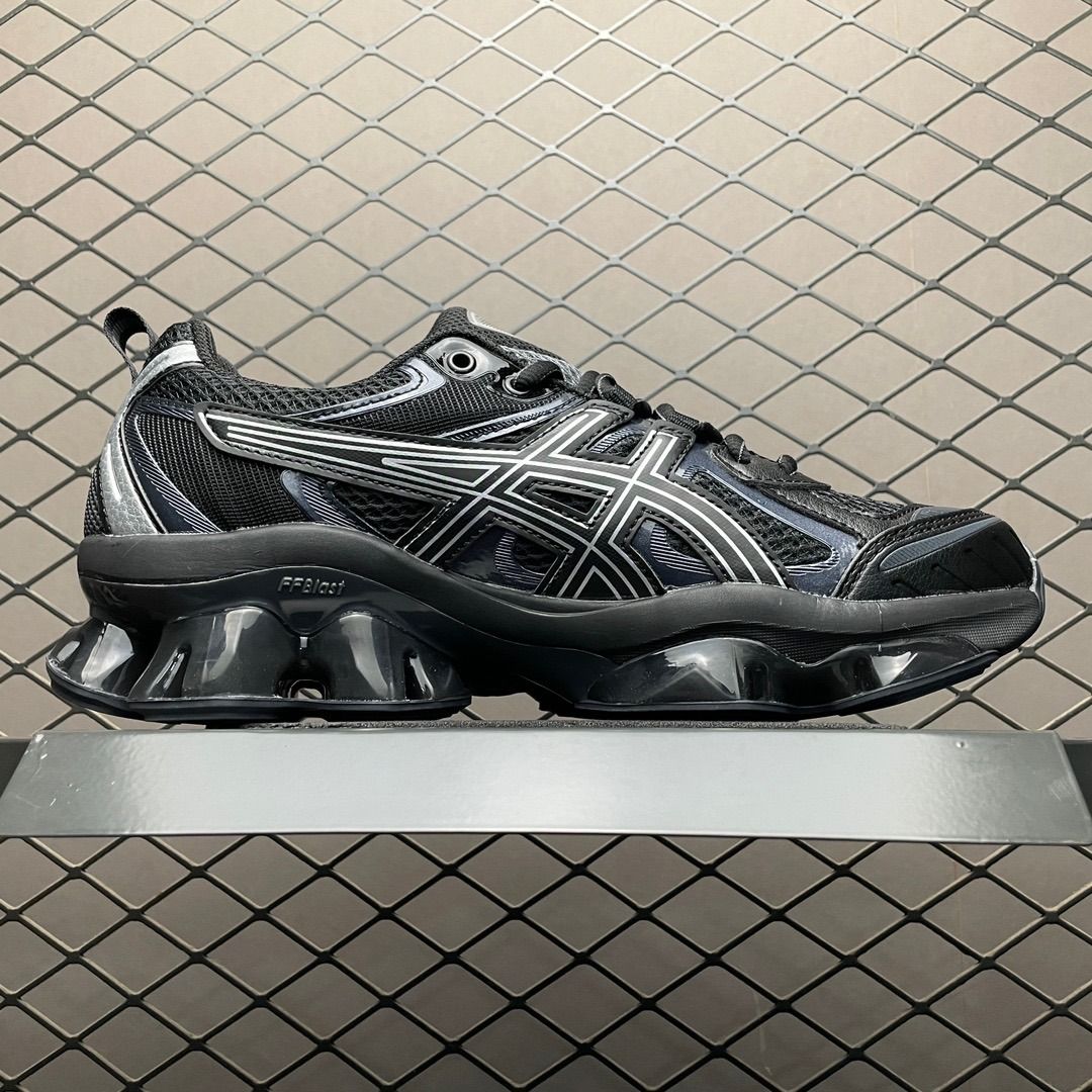 Authentic Asics Gel-Quantum Kinetic Black Silver EU36-47 (Category: Sneakers) located in Singapore. Submitted by creamycupcakes (Listing ID 1440750191, Image 3). Description: .