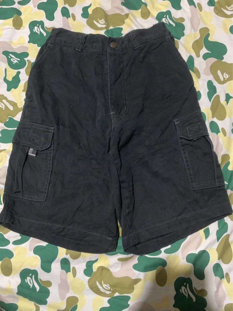 Bad Boy Cargo Shorts Black Men's Size 30 (Category: Shorts) located in Cagayan de Oro. Submitted by agboysalis60090 (Listing ID 1440711909, Image 1). Description: Black cargo shorts from Bad Boy. Multiple pockets for storage. Elastic waistband with drawstring. Button and zip fly. Great for casual wear or outdoor activities. Check measurements for best fit..