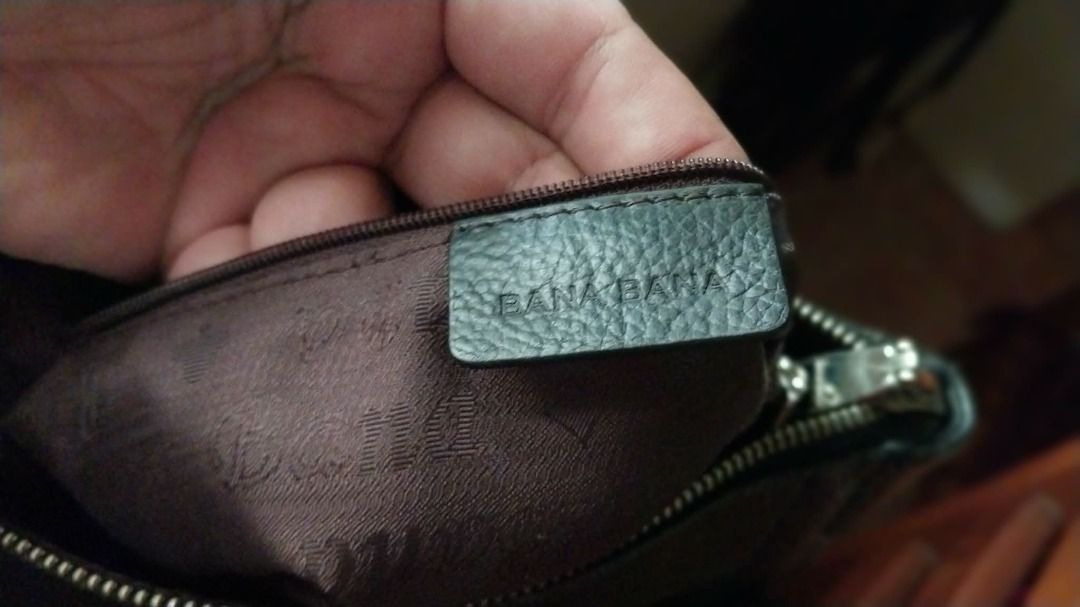 BanaBana Sling Bag (Category: Cross-body Bags) located in Angeles City. Submitted by city_lightsss (Listing ID 1440658104, Image 2). Description: - Bought it in Korea, Auth - Declutter project - Normal sign of usage, but no damage - SF c/o buyer *Please check other items for free and/or for bundling .