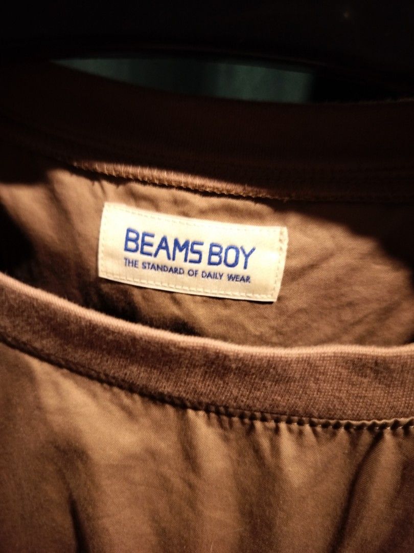BEAMS BOY Long Sleeve Shirt (Category: Tshirts & Polo Shirts ) located in Quezon City. Submitted by raregarbstore (Listing ID 1440743793, Image 3). Description: BEAMS BOY Single reinforced chest pocket has a slit pocket for your ballpen 📏 Measurements: 🪷shoulders: 20" 💮pit to pit:23" 💐sleeve length: 22" 🪻length: 25" .