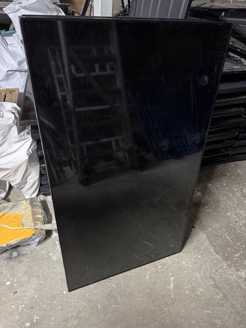 Black Flat Screen monitors TV Panel467788946609940480