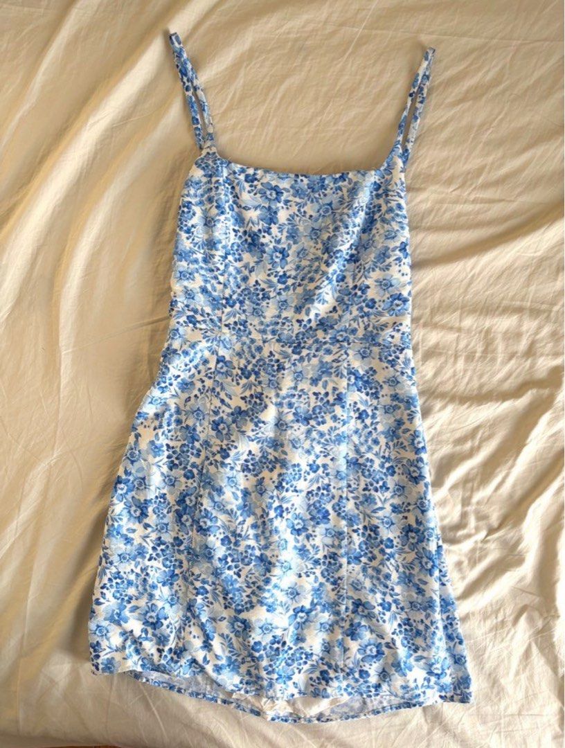 BNWT Mango Floral Blue Dress (Category: Dresses) located in Muntinlupa City. Submitted by 4nnika (Listing ID 1440603383, Image 1). Description: fits XS - M! with tags, never used no addtl pic reqs pls :) prices slightly nego for multiple items 😍🛍️.