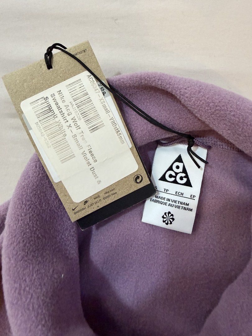 BNWT Nike Sweatshirt ACG Wolf Tree XS (Category: Coats, Jackets and Outerwear) located in Rizal. Submitted by arkivekkk (Listing ID 1440758186, Image 3). Description: Brand new with tag Never used.