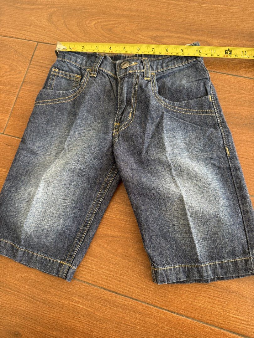 Boys' Blue Denim Shorts (Category: Babies & Kids Fashion) located in Bulacan. Submitted by emjay_17 (Listing ID 1440597837, Image 2). Description: Measurements are in the photos📌 - Classic blue denim shorts for boys - Comfortable fit for everyday wear - Button and zip closure - Two front pockets and two back pockets - Length hits just above the knee - Easy to pair with t-shirts or polos.