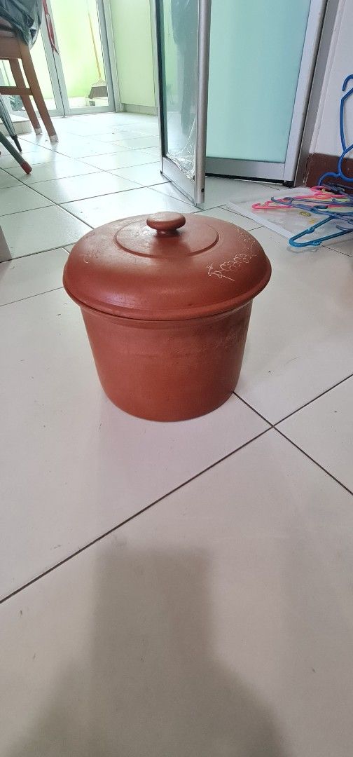 Brand New Claypot467452881367869440