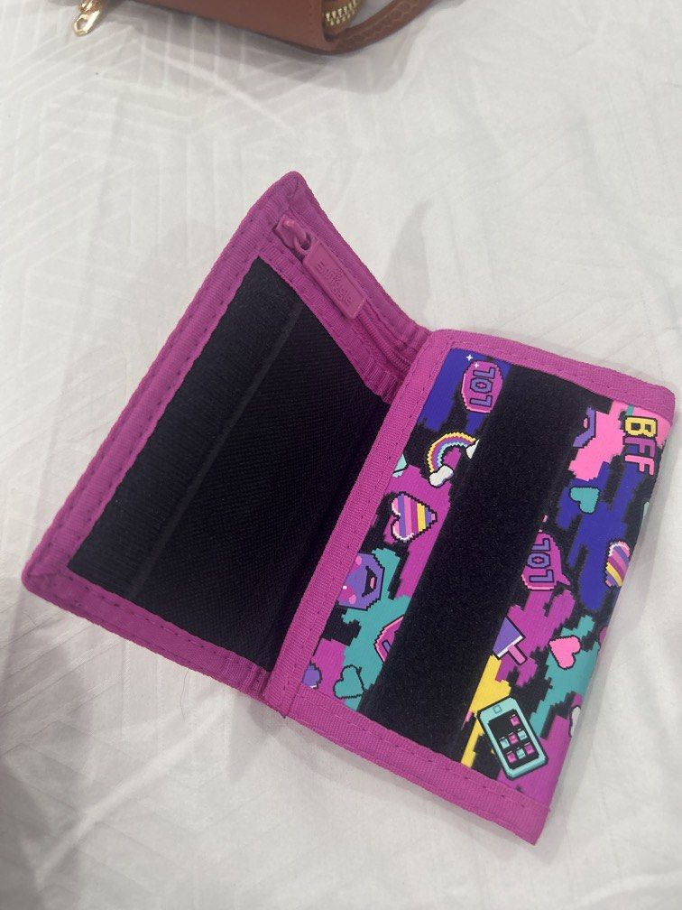 Brand New Smiggle Wallet (Category: Wallets & Card holders) located in San Juan City. Submitted by jvliannq_ (Listing ID 1440697624, Image 3). Description: - brand new unused - wallet for kids - authentic smiggle - good quality .
