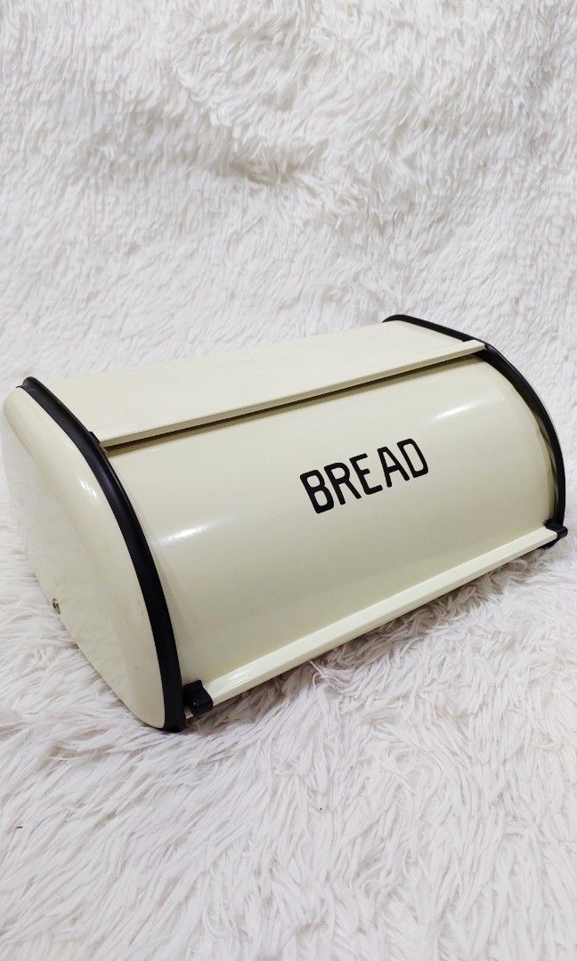 Bread Box (Category: Storage Boxes & Baskets) located in Binan City. Submitted by sakuratreasuresph (Listing ID 1440716082, Image 3). Description: 🍞✨ Add a touch of vintage charm to your kitchen with this classic Bread Box! 🇯🇵🤍 Keep your bread, pastries, and baked goodies fresh while adding a clean minimalist look to your countertop 🥐☕ ✔️ Spacious storage ✔️ Stylish retro design ✔️ Durable and functional ✔️ Perfect for cozy kitchen aesthetic