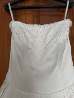 (Category: ) located in . Submitted by preloved_wedding (Listing ID 1440608571, Image 1). Description: .