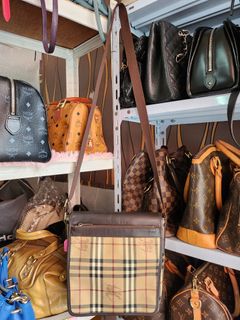 (Category: ) located in . Submitted by xcessbaggs (Listing ID 1440648221, Image 1). Description: .