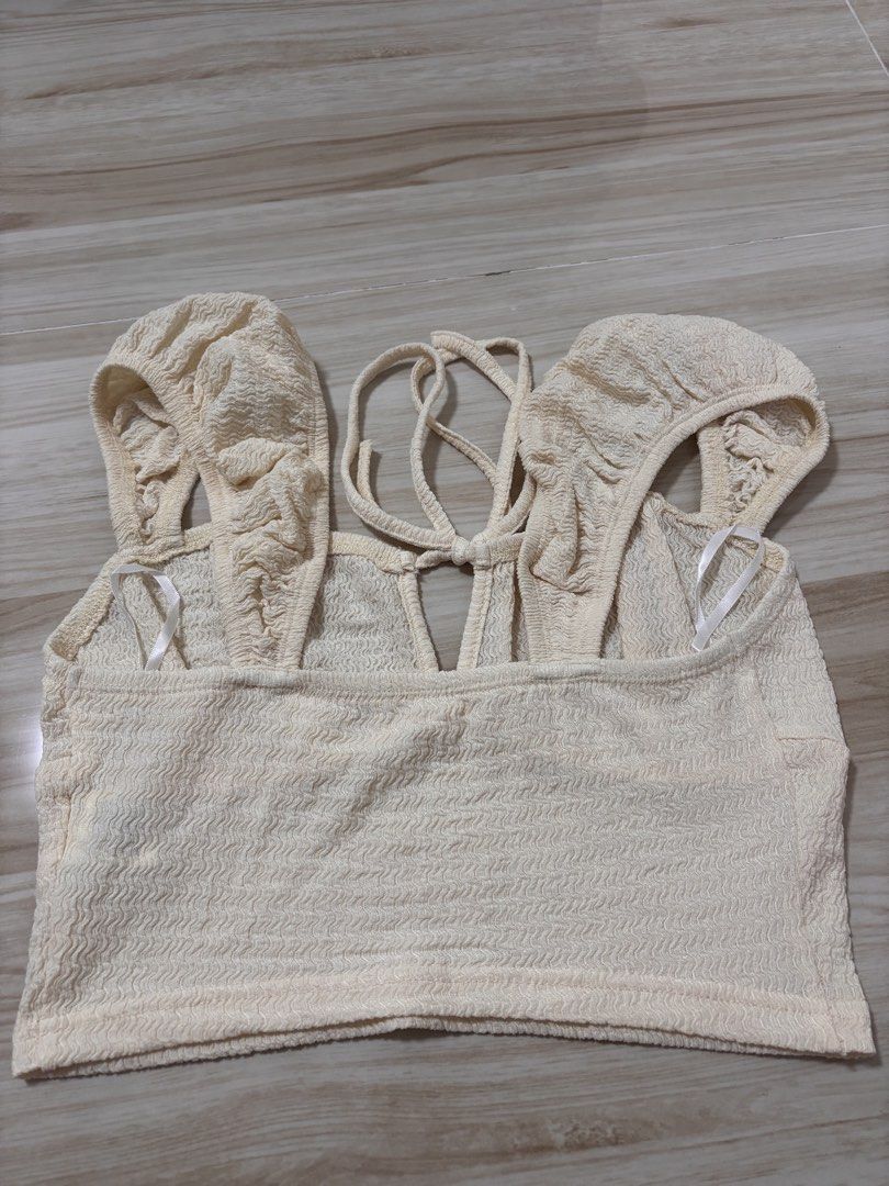 Butter Yellow Top (Category: Shirts) located in Manila. Submitted by evrienne (Listing ID 1440630412, Image 2). Description: .