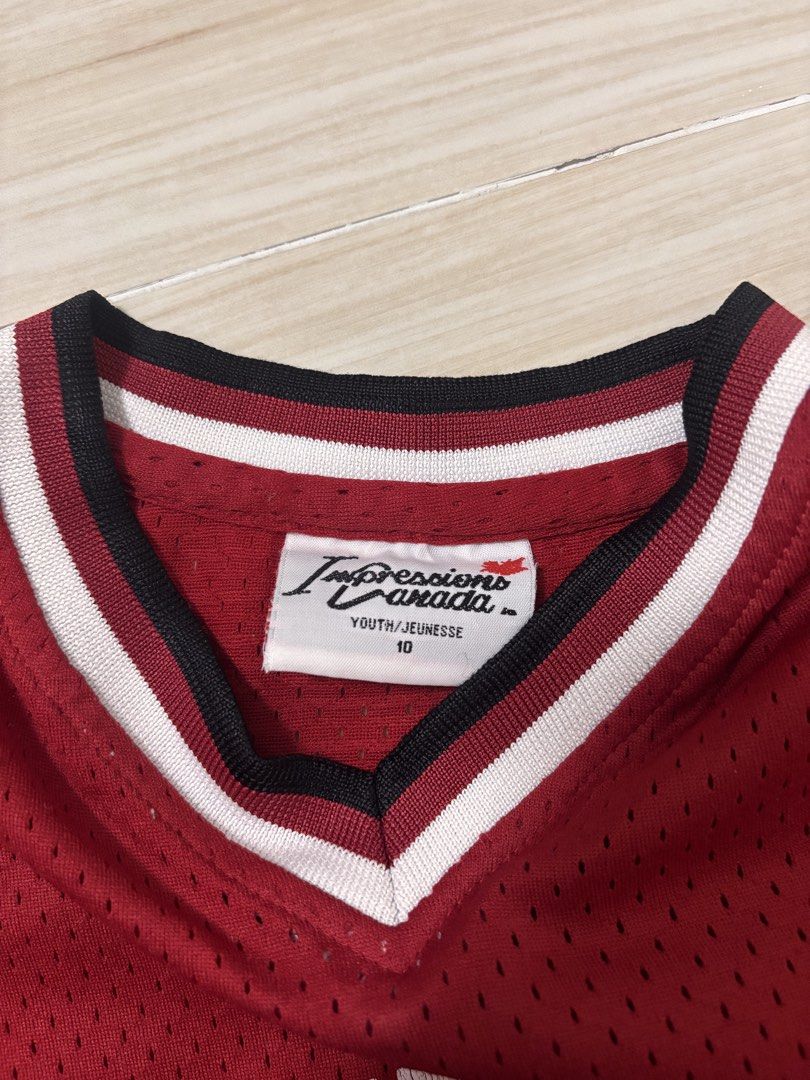 Canada Shirt Red (Category: Shirts) located in Manila. Submitted by evrienne (Listing ID 1440629535, Image 2). Description: .
