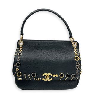 (Category: ) located in . Submitted by carousellluxury (Listing ID 1440653109, Image 1). Description: .