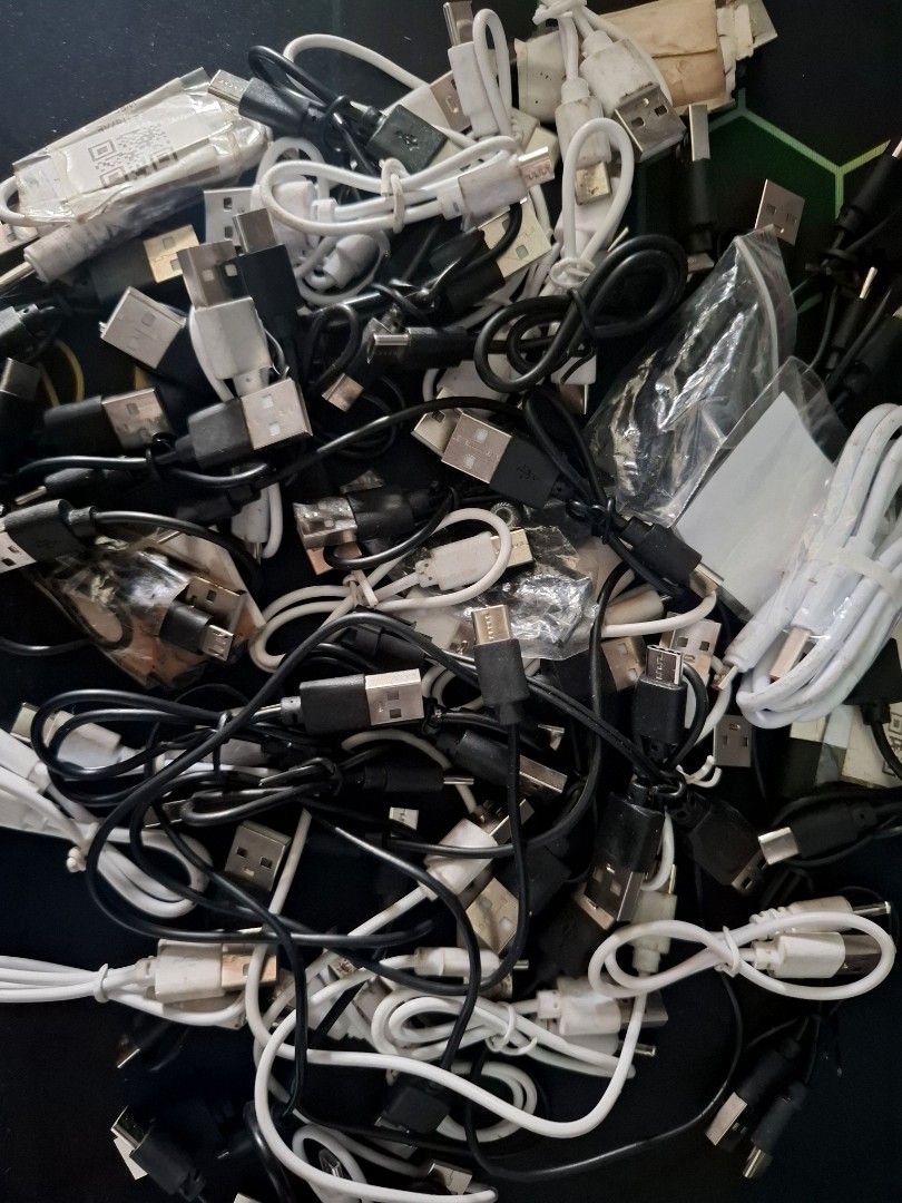 Charging cables Micro USB, Type-C, iOS connectors Take all (Category: Chargers & Cables) located in Quezon City. Submitted by an.marie (Listing ID 1440625303, Image 2). Description: Lot of assorted charging cables (USB-A, Micro USB, USB-C) and barrel jack connectors. Available in white and black. Perfect for replacements or spares. Take all. Loc: Tandang Sora, QC Can do same day delivery or JNT for less shipping fee.
