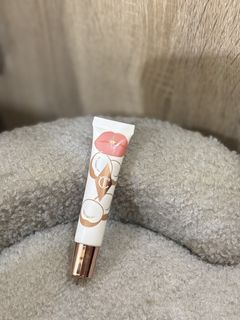 (Category: ) located in . Submitted by ilovewifimoney (Listing ID 1440720264, Image 1). Description: .