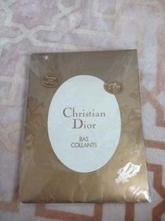 (Category: ) located in . Submitted by deeanaapreloved (Listing ID 1440584002, Image 1). Description: .