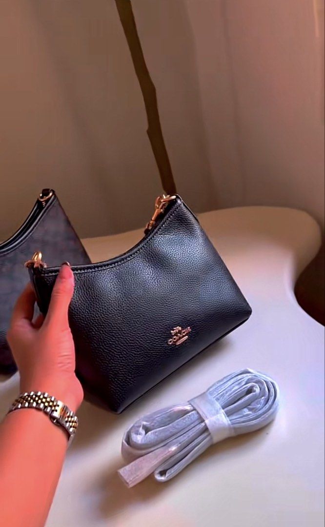 Coach Black mini laurel (Category: Luxury Bags & Wallets) located in Batangas. Submitted by _khaori (Listing ID 1440707177, Image 1). Description: - Coach black pebbled leather shoulder bag - Rose gold hardware details - Detachable crossbody strap included - Ideal for everyday use.