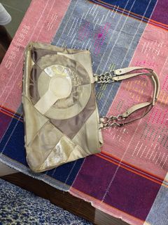 (Category: ) located in . Submitted by shangari.subra1 (Listing ID 1440675332, Image 1). Description: .