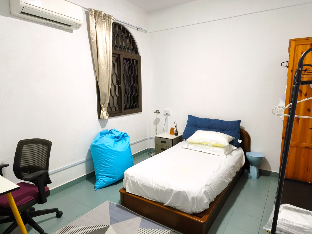 (Category: ) located in . Submitted by kolive.sg (Listing ID 1440644309, Image 1). Description: .