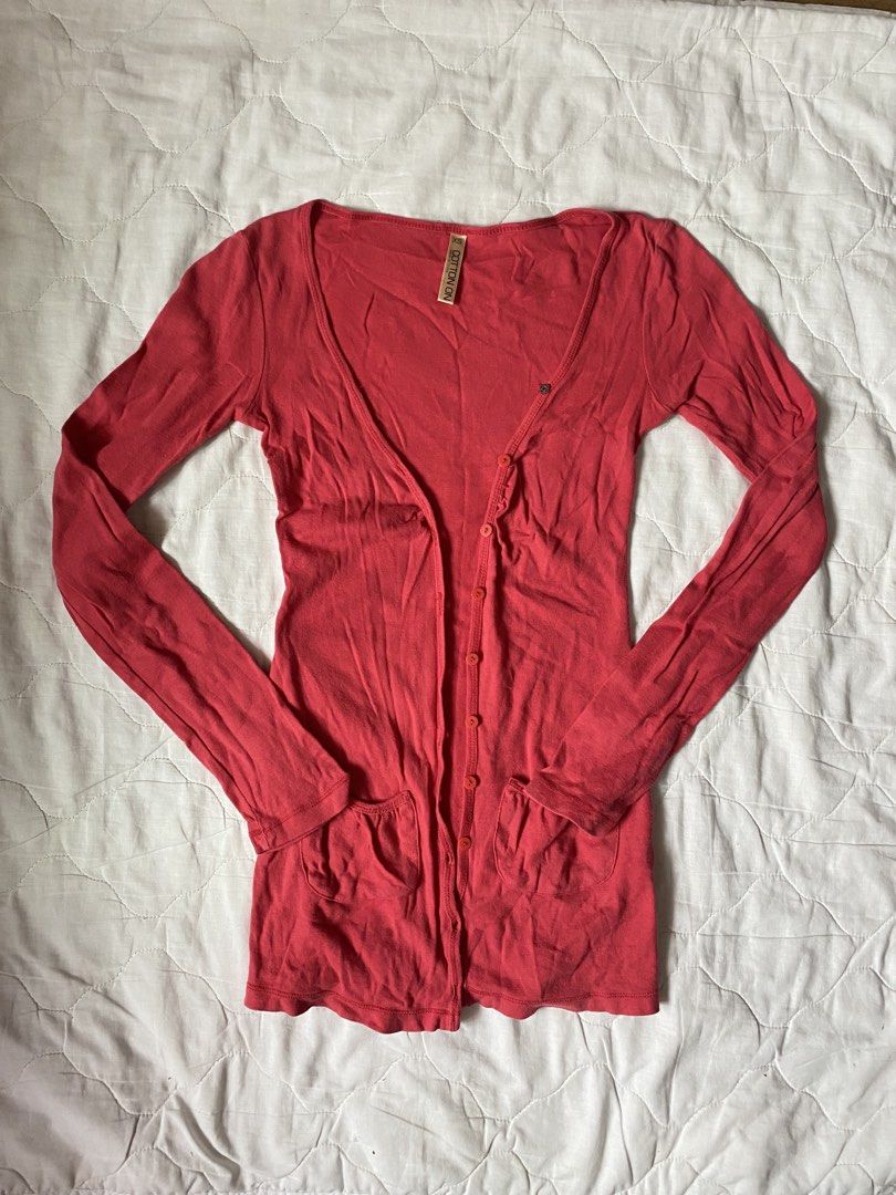 Cotton On Long Sleeve Button Up Cardigan (Category: Coats, Jackets and Outerwear) located in Quezon City. Submitted by viacb (Listing ID 1440604698, Image 1). Description: mop: gcash mod: jnt/lalamove *location: quezon city.