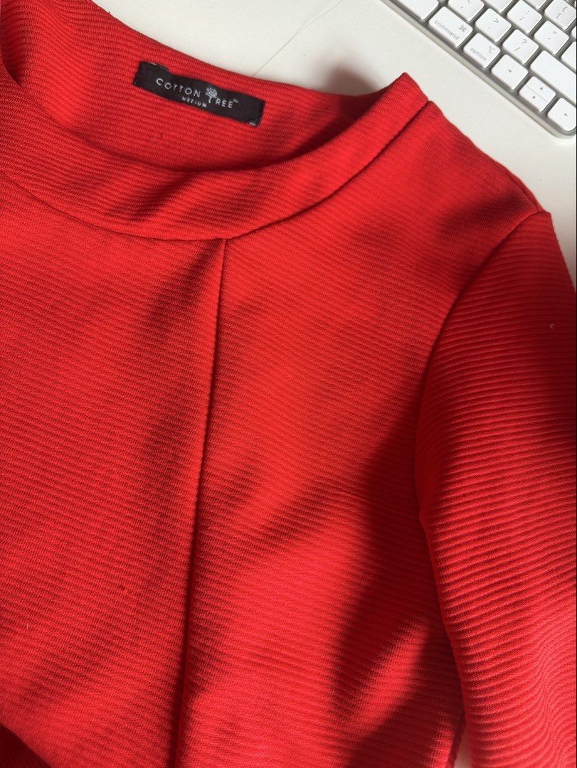 Cotton Tree Red Formal Dress (Category: Dresses) located in Manila. Submitted by disenchantment (Listing ID 1440625977, Image 3). Description: - Formal dress for office wear or special occasions - Bright red color, super nice thick fabric - Minor flaws (unnoticeable thread runs, see photos) - Has pockets! ❤️ - Really classy and looks structured in person RFS: Not my size.