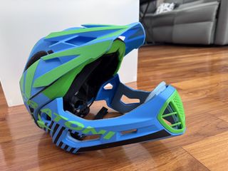 （分類：）位於 。 由 ht1ek 提交（商品編號 1440677720，圖片 1）。簡介： 。