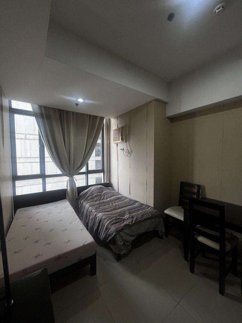 D’ University Place Residences Taft Ave (Studio Unit) (Category: Apartments & Condos) located in Makati City. Submitted by gcct888 (Listing ID 1440726443, Image 3). Description: D’ University Place Residences Studio Type 24 sq.m Fully furnished Amenities: Swimming pool, Gym & Study room Along Taft Ave/Leon Guinto St. Manila Near DLSU, CSB & St. Scholastica’s Owner Seller 3.2M.