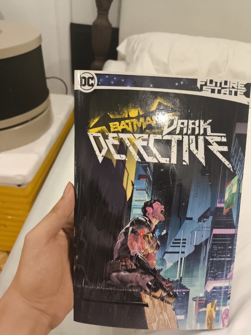 DC Comics Future State Batman: Dark Detective Comic full paperback (Category: Comics & Manga) located in Makati City. Submitted by ilymove (Listing ID 1440610425, Image 1). Description: - DC Comics Future State Batman: Dark Detective comic book - Features Batman in a dark, rainy city setting - A must-have for any serious comic collection.