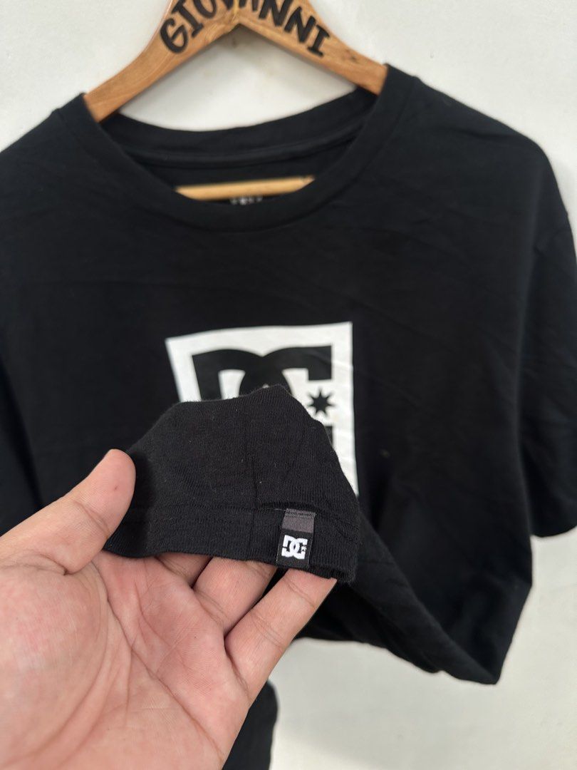 DC Shoes Square Star T-shirt (Category: Tshirts & Polo Shirts ) located in Ozamiz City. Submitted by quick_done_deals (Listing ID 1440660606, Image 3). Description: 🛒 ** DC Shoes Square Star T-shirt** 💯 Excellent Condition 📐 Dimes: L31.5xW25 (XL) 🔍 Issue: None 🎨 Color Rate: 9.5 / 10.