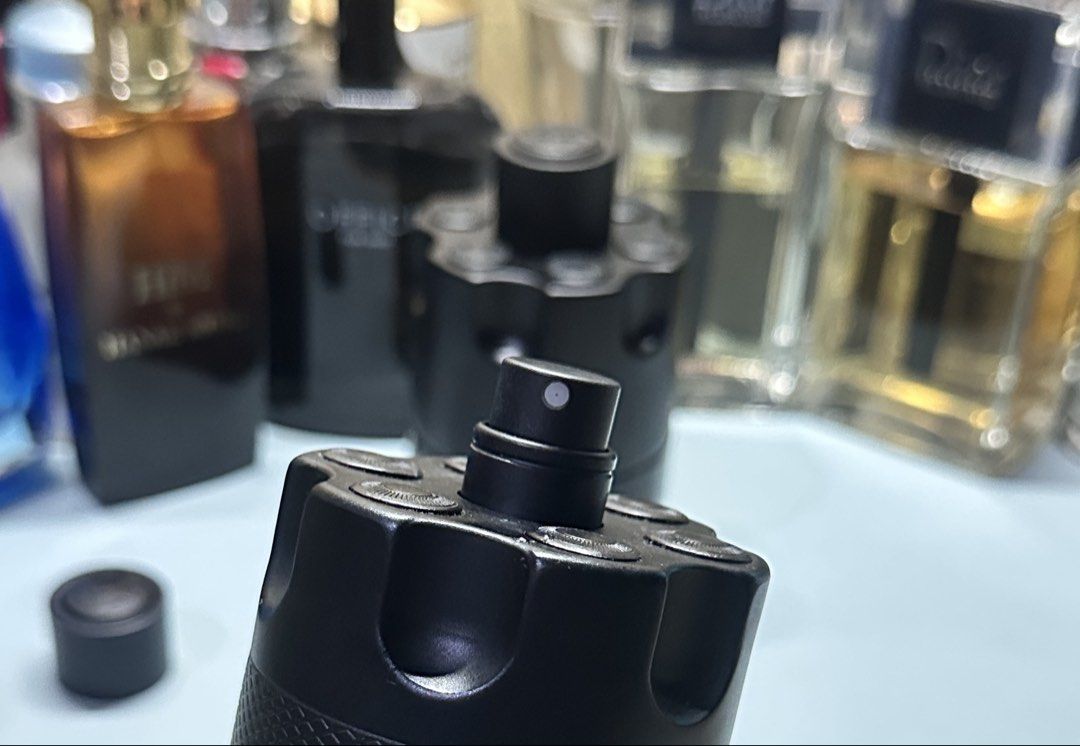 DECANT: Azzaro The Most Wanted Intense EDP Batch 2022 (2ml,3ml,5ml) (Category: Fragrance & Deodorants) located in Rizal. Submitted by fougere_ (Listing ID 1440751744, Image 3). Description: 100% Authentic Genuine Original. I do not use nor sell counterfeit frags. Old batch : ABW21ER of 2022 (engraved bottle and older short atomizer assembly) These aren’t off the shelf decants. I only prepare them after payment is settled, so please allow me a bit