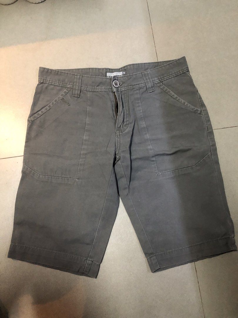 Penshoppe DENIM LAB Grey Shorts Size 30 (Category: Shorts) located in Bacoor. Submitted by arvzzy (Listing ID 1440664509, Image 1). Description: Preloved Item not UKAY Original Used Once Only - Brand: DENIM LAB - Color: Grey - Style: Cargo Shorts - Closure: Button and zip fly - Pockets: Two front, two back 16x20x8.