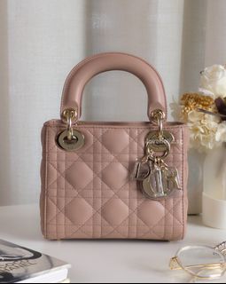 (Category: ) located in . Submitted by loveholic.sg (Listing ID 1440663663, Image 1). Description: .