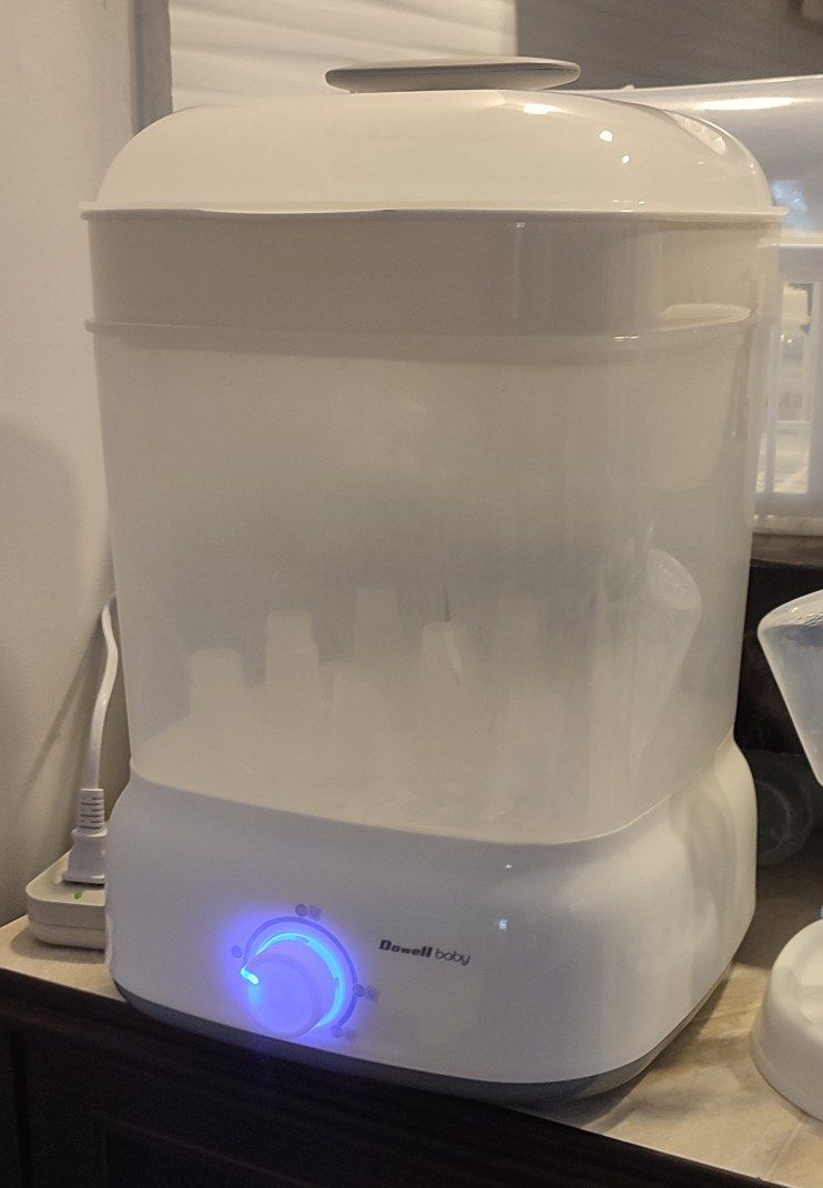 Dowell Sterilizer and Dryer (Category: Breastfeeding & Bottle Feeding) located in Quezon City. Submitted by deqlutter (Listing ID 1440630566, Image 2). Description: .