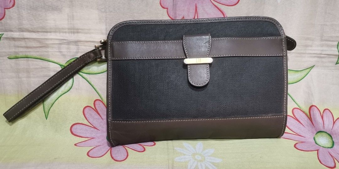 DUNHILL gray brown clutch bag (Category: Belt bags, Clutches and Pouches) located in Baguio. Submitted by princessjhade (Listing ID 1440699268, Image 1). Description: Good condition Plus shipping.