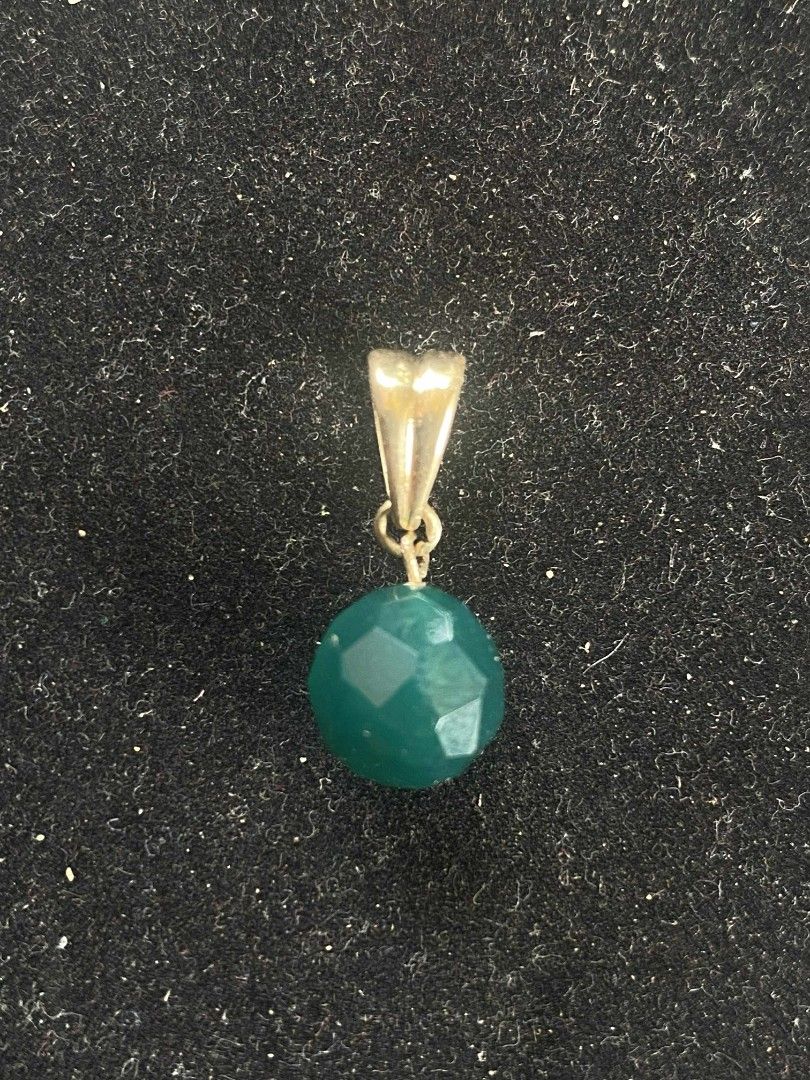 Emerald Ball Pendant in 14k Gold setting (Category: Necklaces) located in Imus. Submitted by timelessfindph (Listing ID 1440711212, Image 1). Description: - Stunning emerald ball pendant - Features a faceted cut for extra sparkle - 14k Gold bail for easy necklace attachment - Lightweight at 1.92 grams - Perfect for adding a vibrant touch to your style - Ideal for gifting or treating yourself per piece only.