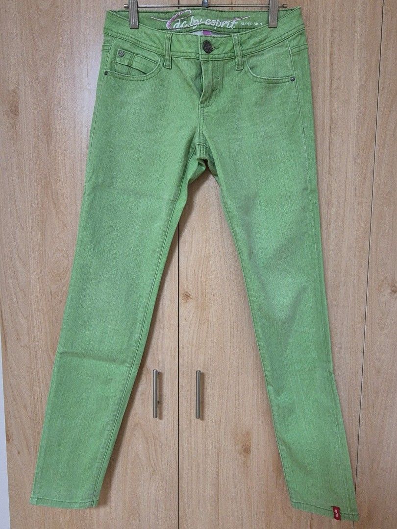 Esprit EDC Low Waist Skinny Jeans 2pc (Category: Jeans) located in Pasay City. Submitted by bbearyoon (Listing ID 1440647906, Image 2). Description: 26 on tag Waist - 28in Rise - 7.2in Hip - 17in Length - 37in if will get the 3 lowrise jeans(Marithe +2 EDC) listed on my accout, will give to for only 500..