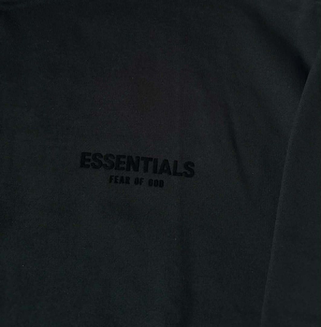 Fear of God Essentials Hoodie (Category: Hoodies) located in Manila. Submitted by crestmnl (Listing ID 1440714002, Image 3). Description: Fear of God Essentials Classic Hoodie SEASON : SS22 The Classic Hoodie is made from heavy 380gsm core fleece to provide ideal comfort and structure. The signature Essentials Fear of God soft-touch logo is branded on the chest. Details include a double-layer hoodie, rib-knit cuffs, waist-hem, and a kangaroo pock