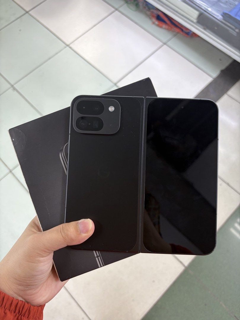 Google Pixel 9 Pro Fold 5G 256gb FU US Variant (Category: Google Pixel) located in San Juan City. Submitted by javedsgadgetshop (Listing ID 1440597698, Image 1). Description: INSTALLMENT OPTIONS : SPAY LATER / GGIVES / CREDIT CARD / SKYRO / HOMECREDIT (BRANDNEW) QUICK INFO! ✖️ ➡️ Google Pixel 9 Pro Fold ➡️ 256GB ➡️ Black Color ➡️ US Variant ➡️ 95% Makinis & GOOD BH ➡️ Factory Unlock ➡️ WITH FREE BOX CHARGER 🤝 We accept swap | Trade - In 💳 We do