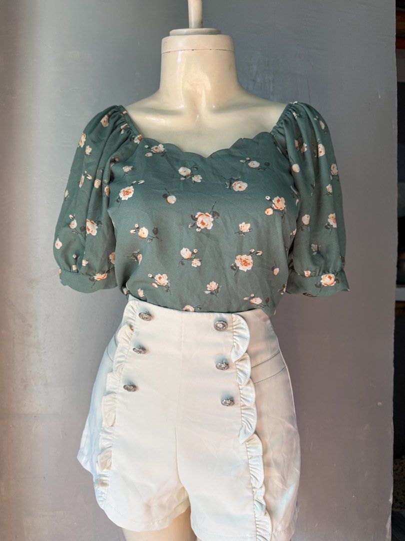 Green Floral womens Top (Category: Blouses) located in Taguig. Submitted by maliascollection (Listing ID 1440700544, Image 2). Description: ⤵️PLEASE READ ME⤵️ 🧡To get this ITEM make an offer and kindly send your order form, name complete address and contact number together with screenshot of item/s. 📍Description: - Adorable green top with a charming floral print. - Elegant square neckline with a delicate scalloped edge. - Lightweight fabric, -1