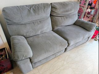 (Category: ) located in . Submitted by lilieu (Listing ID 1440710194, Image 1). Description: .