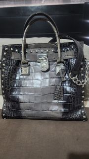 (Category: ) located in . Submitted by bambaju (Listing ID 1440592649, Image 1). Description: .