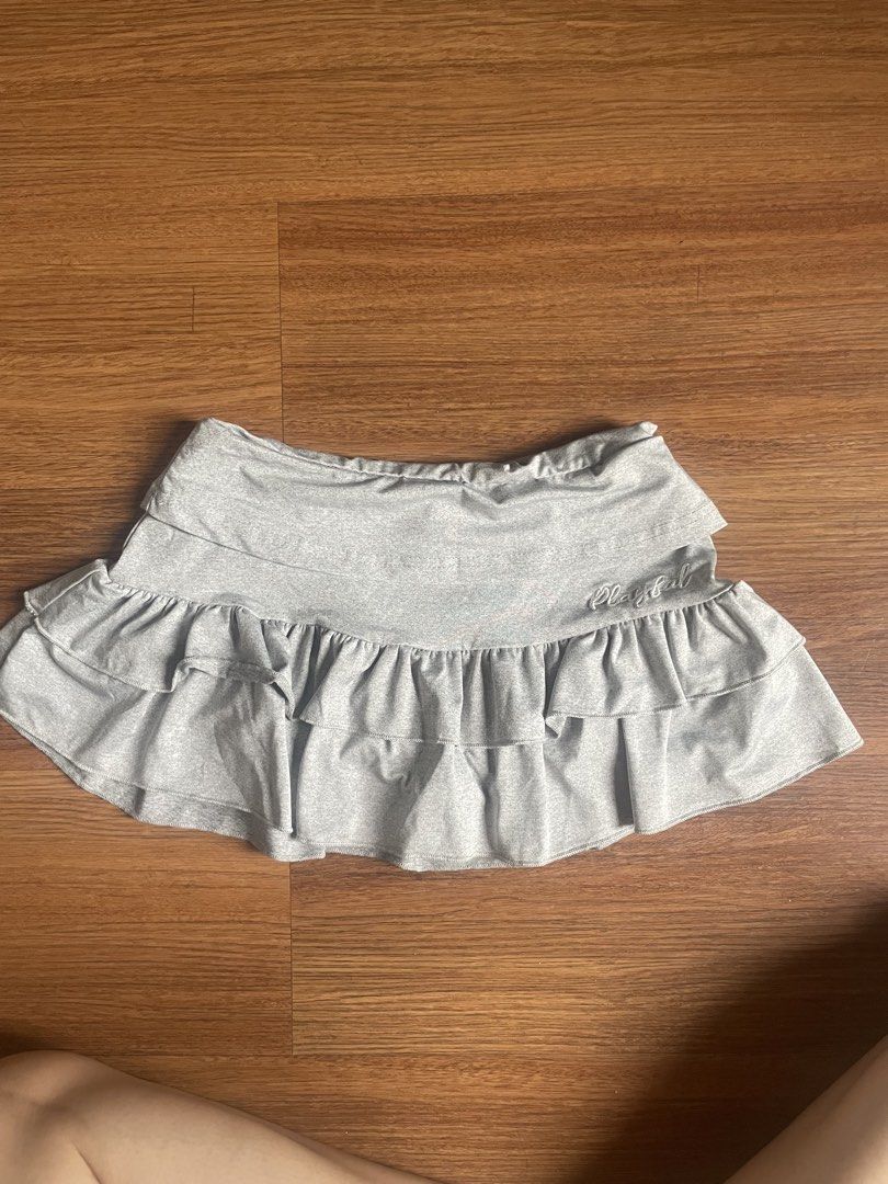 Grey folded mini skirt (Category: Skirts) located in Binan City. Submitted by missing1naction (Listing ID 1440676140, Image 2). Description: Model measurements 5’3ft Waist 22in Hips 28in.