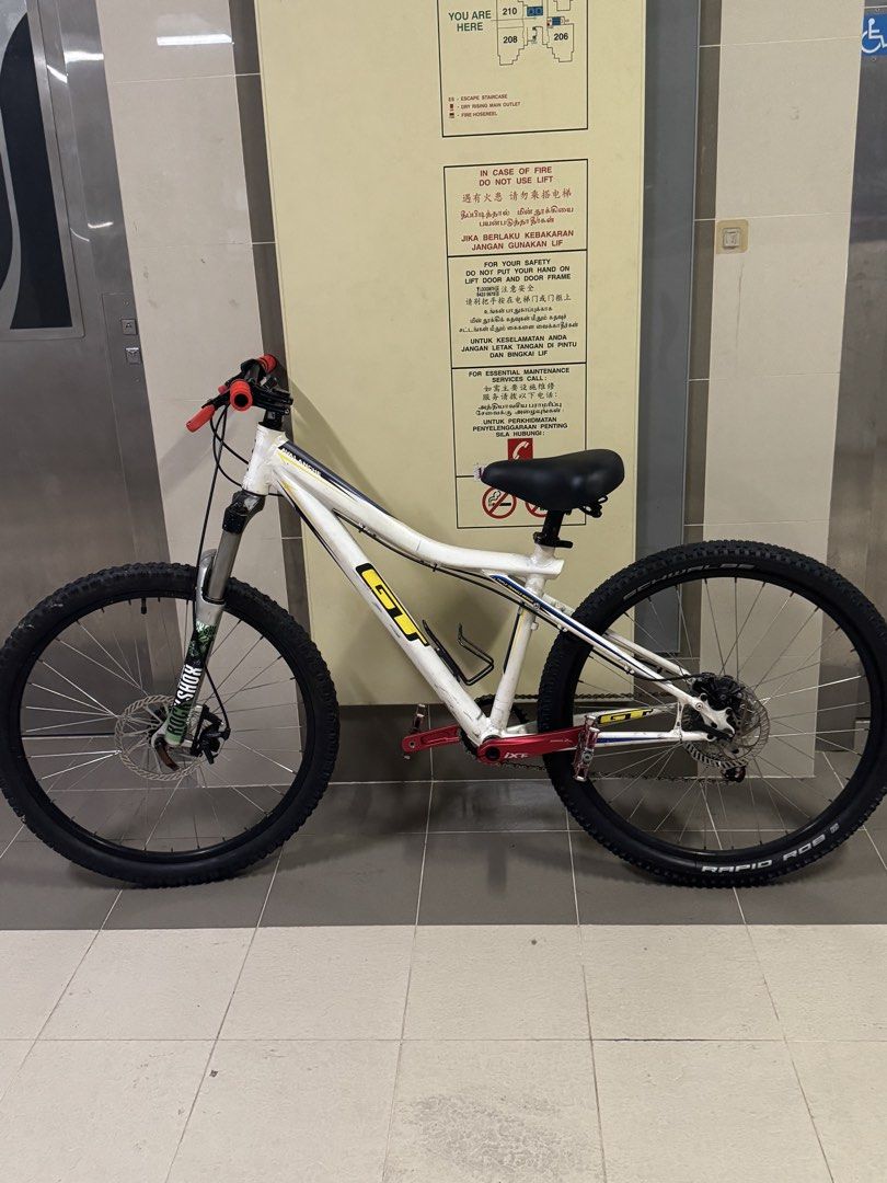 GT Mountain Bike with suntour frok, Sports Equipment, Bicycles & Parts ...